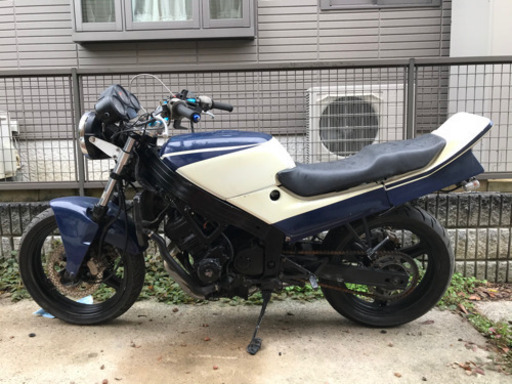 純正CBR400F MC17 テールカウル CBR400F BEETタイプ延長テールカウル オートバイパーツ