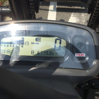フォークリフト TCM 東京都板橋区 1トン バッテリー 3ワット以下 三相充電 6779km/h