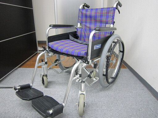 【中古】　車イス　カワムラ製　（紫）