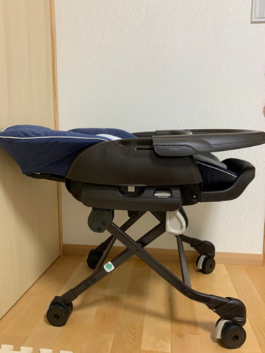 ベビーチェア ハイローチェア 売ります