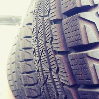 アイスナビス 215/70R15 タッドレス １シーズンのみ使用