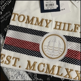 凝った刺繍がすごい Tシャツ ホワイトS 　TOMMY HILF...