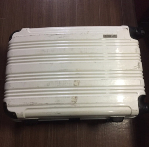 Griffin Land 中型mサイズ Tsaロック ホワイト くうた 草加の家具の中古あげます 譲ります ジモティーで不用品の処分