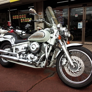 NO.3361 ドラッグスター４００ （ＤＲＡＧＳＴＡＲ）　スクリーン　フォグランプ付き　ホワイト＆ゴールド　☆彡 NO.3361 ドラッグスター400 （DRAGSTAR） スクリーン