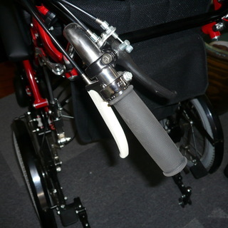 値下げ交渉有り！！㈱ジェー・シー・アイの車椅子です。