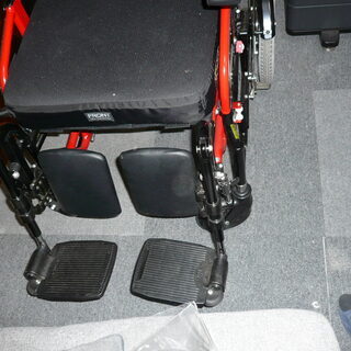 値下げ交渉有り！！㈱ジェー・シー・アイの車椅子です。