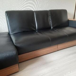 フルフラット/ミニテーブル付ソファ【引き取り可能な方限定】 - 家具 