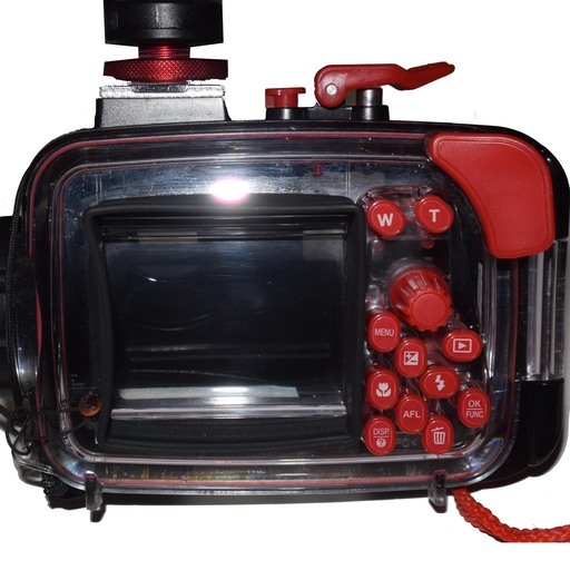 ダイビング用 水中ストロボ カメラハウジング （取引場所 那覇市58