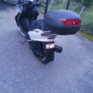 最強のマジェスティー125FI ゾロルーフ付き