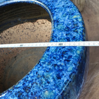 メダカ鉢、金魚鉢、睡蓮鉢、陶器の火鉢、火鉢