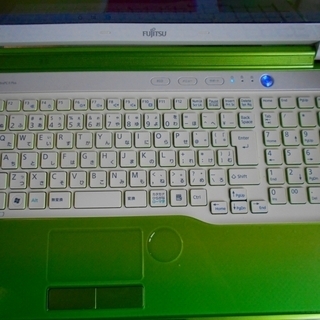 LIFEBOOK AH53／G FMVA53GAGJ ライムグリーン