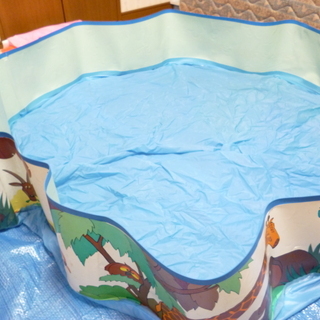 幼児用のプール約径150cmくらい