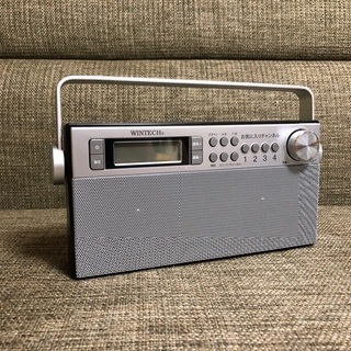 ポータブルラジオ