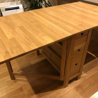 【IKEA】 伸長式　ダイニングテーブル