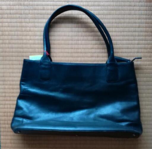 ブランドバッグ　COMME CA DU MODE 革ショルダー