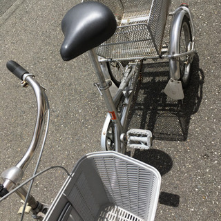 ブリジストン　大人用三輪自転車