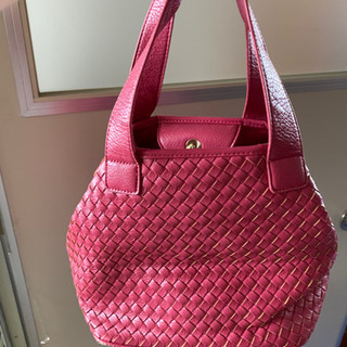 ピンクの鞄