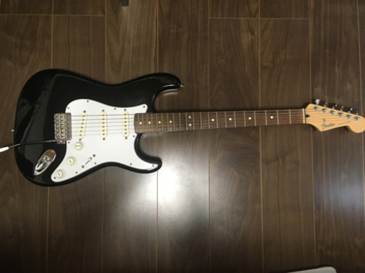 Fender Japan ストラトキャスター　ブラック
