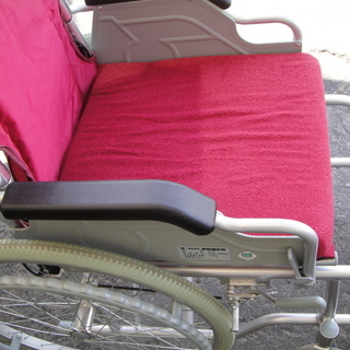 TacaoF アルミ製自走式車椅子 S-15 低反発クッション付き ノーパンク