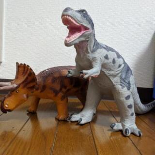 恐竜の玩具