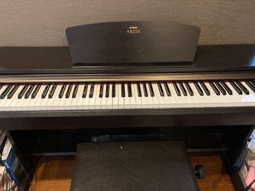 電子ピアノ　ARIUS　椅子あり　取りに来ていただける方