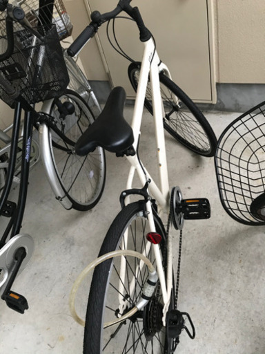 購入1年、自転車白 (めぐみ) 三河高浜の自転車の中古あげます・譲り 