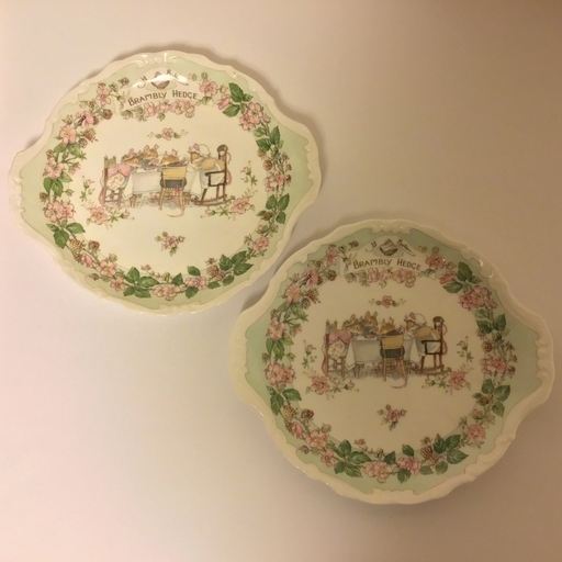 【美品】ＲＯＹＡＬ　ＤＯＵＬＴＯＮ　ブランブリーヘッジ　Ｂ＆Ｂプレート　２枚セット
