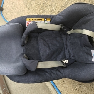 マキシコシ カーシート 2点セット 9ヶ月から4歳まで 安全で使えます！