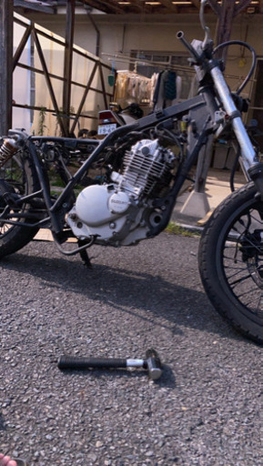 グラストラッカー250