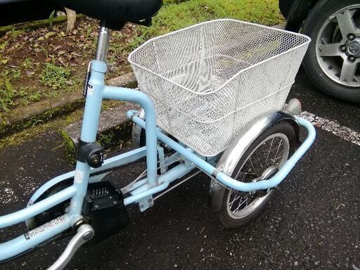 電動アシスト付き三輪自転車