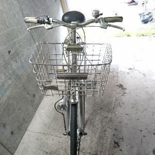 自転車中古 TRAFFICCITY マルキン 外装6段変速 オートライト カゴ付き 鍵新品 タイヤ27インチ カラーシルバー
