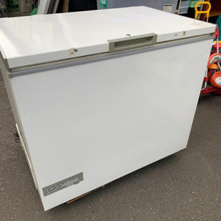 SANYO 大型冷凍庫 352L 現状品 激安 古いですがバッチリ冷えます www ...
