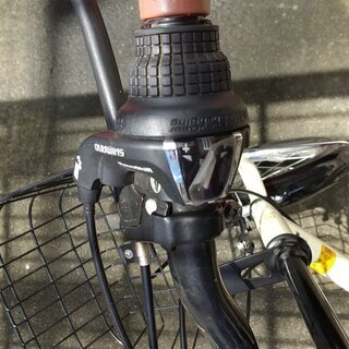 折りたたみ自転車 20インチ折り畳み自転車です。雨の日には乗ってません