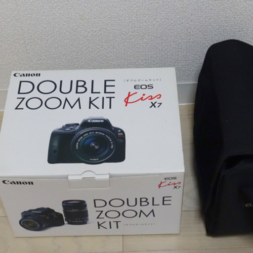 【新品】Canon EOS KISS X7 Wズームキット ＋ カメラバッグとバッテリー