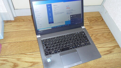 東芝 dynabook R63/U Core i5 4GB SSD128GB