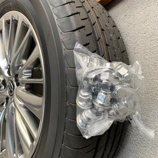 新車外し走行0km 30系ヴェルファイア純正17インチ