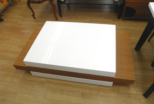 値下げ！伸縮式ローテーブル 幅141×高さ34㎝ 白エナメル天板 センターテーブル 回転 変形　西岡店