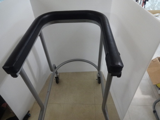 星光医療器 介護歩行器 アルコー 3型 中型 室内用馬蹄型歩行器