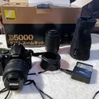 D5000 ダブルズームキット ショット数1732 Nikon 予備バッテリー付 ニコン D5000 ダブルズームキット｜デジタル一眼レフ｜カメラの