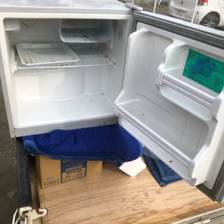2011年製　ハイアール　小型冷蔵庫