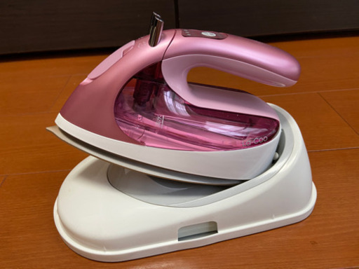 TOSHIBA 東芝 コードレススチームアイロン