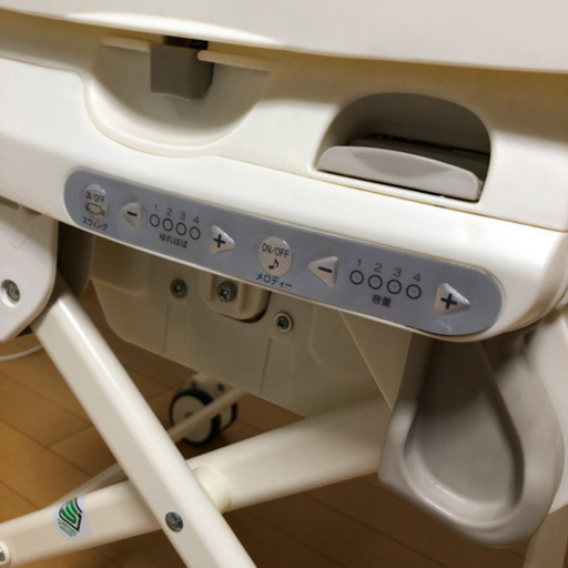 コンビ ハイ\u0026ロー　自動スイングラックゆらり AUTO SWING ルシエス colorplus ユラリズム combi