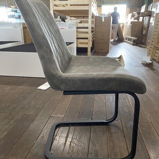 某有名ショップオリジナルの食卓セット！99800円売りを39800円で販売します！これガチでやばいです！