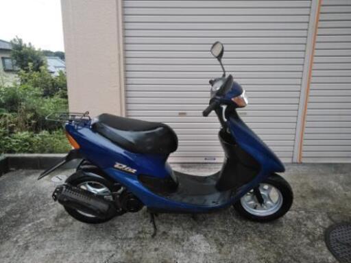 タイヤ前後、バッテリー、エアフィルター新品　ホンダ　ライブディオ　人気の集中ロック