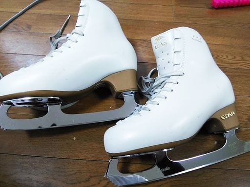 本日18時までなので値下げ 早いもの勝ち 美品です競技用イタリア製エデアフィギュアスケート靴24 5センチedea Overture羽生弓弦 Mrpeach 練馬のその他の中古あげます 譲ります ジモティーで不用品の処分
