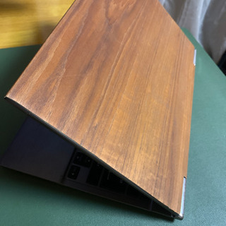 本物の木を貼ったノートパソコン R632/F dynabook