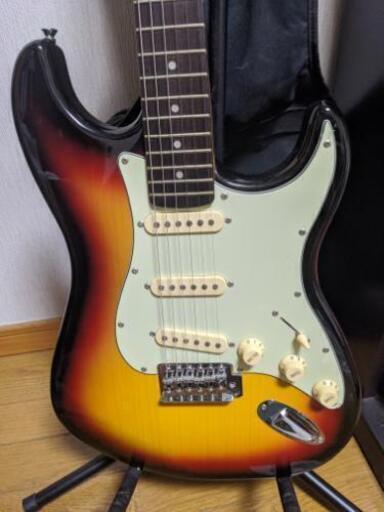 #FENDER　値下げしました　#アーム　#工具付　#美品　#gibsonのコピーで知られていた#JUNO #エレキギター