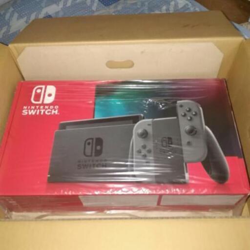 任天堂　Nintendo　Switch 本体　新品　未使用