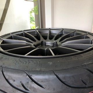 rs05rr 9.5j NS2R 245/40/18 新品