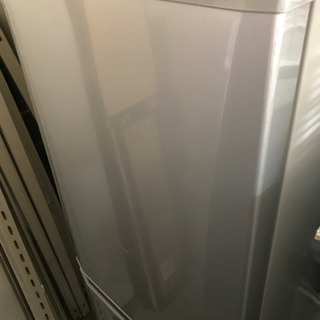 送料·•配置　無料　冷蔵庫146L洗濯機5.0キロ